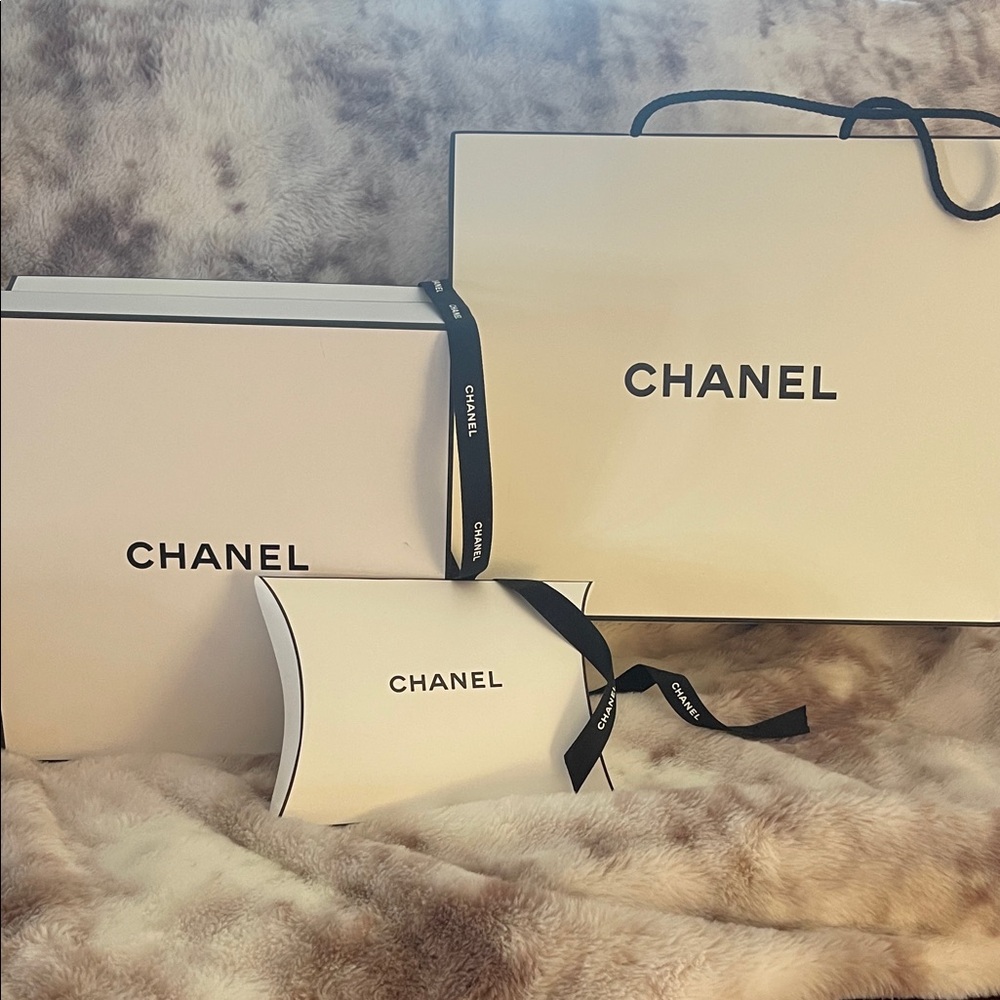 Chanel Classic White Bag 2 boxes and Authentic Chanel Black Ribbon.